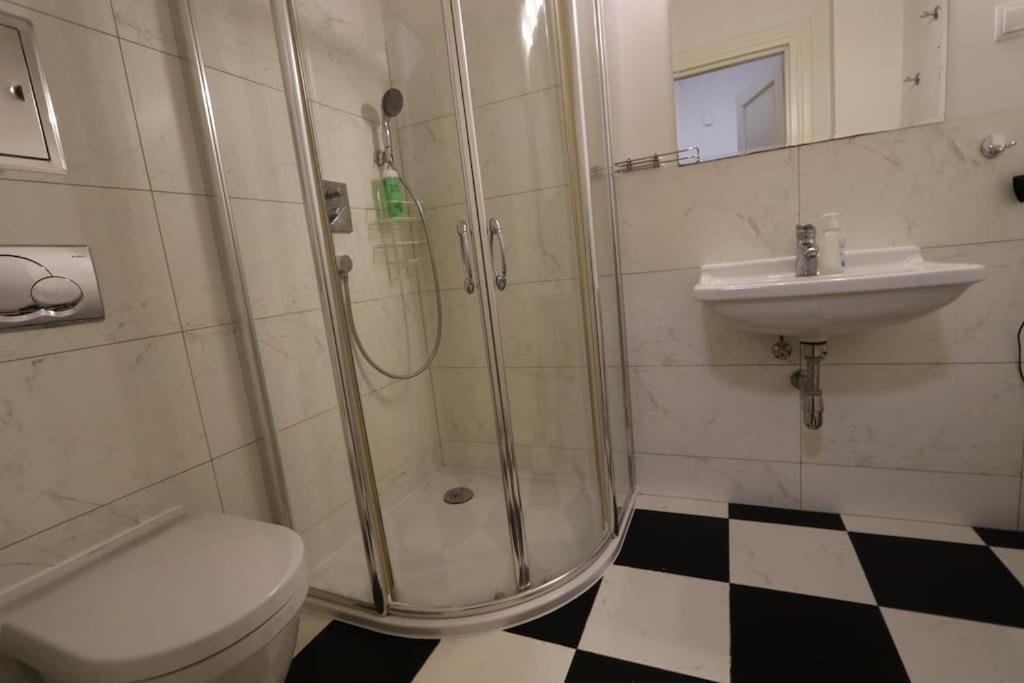 Fantastic Waw - Kp22 Room B Варшава Екстериор снимка
